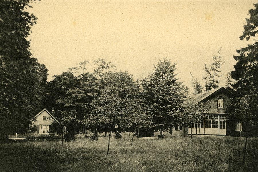 Klein Beekhuizen en boswachterswoning omstreeks 1900, bron: Gelders Archief